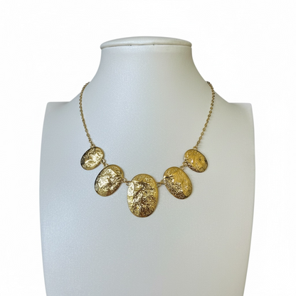 Collier RESISTANCE